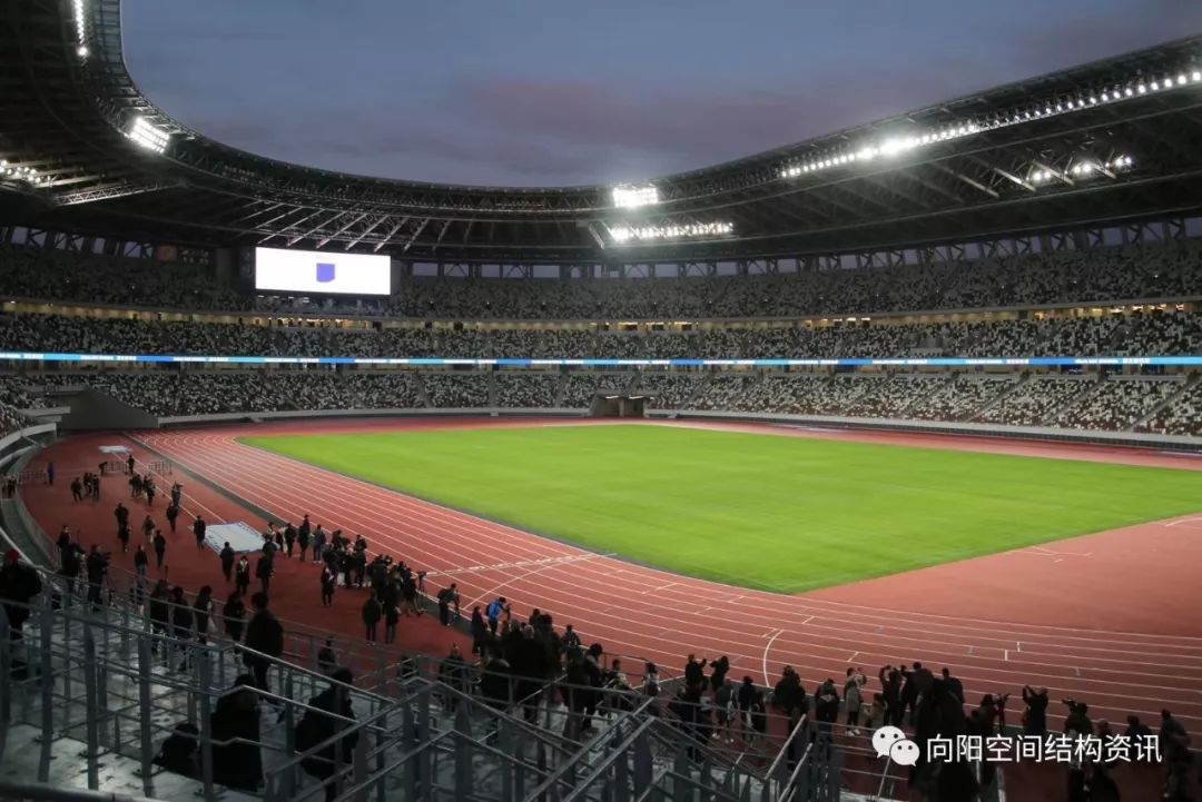  雷恩主场改造工程竣工，高科技设施惊艳亮相  